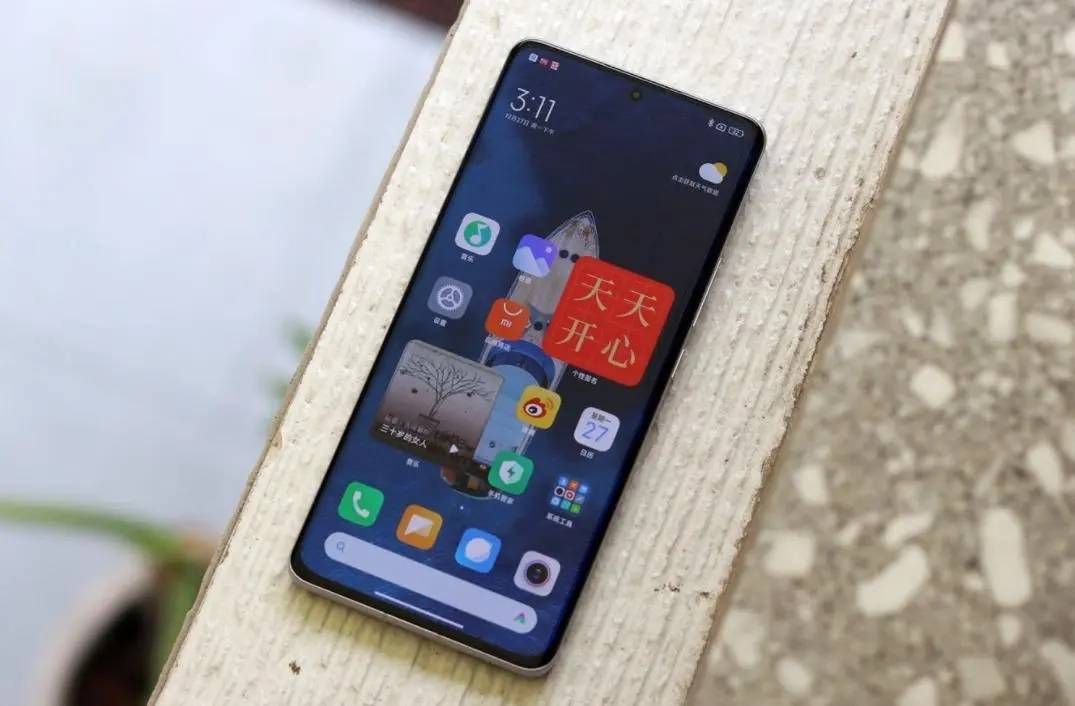 华为什么手机防抖
:12GB+256GB+5000万，双11跌价1100元，从高端市场跌至中端市场