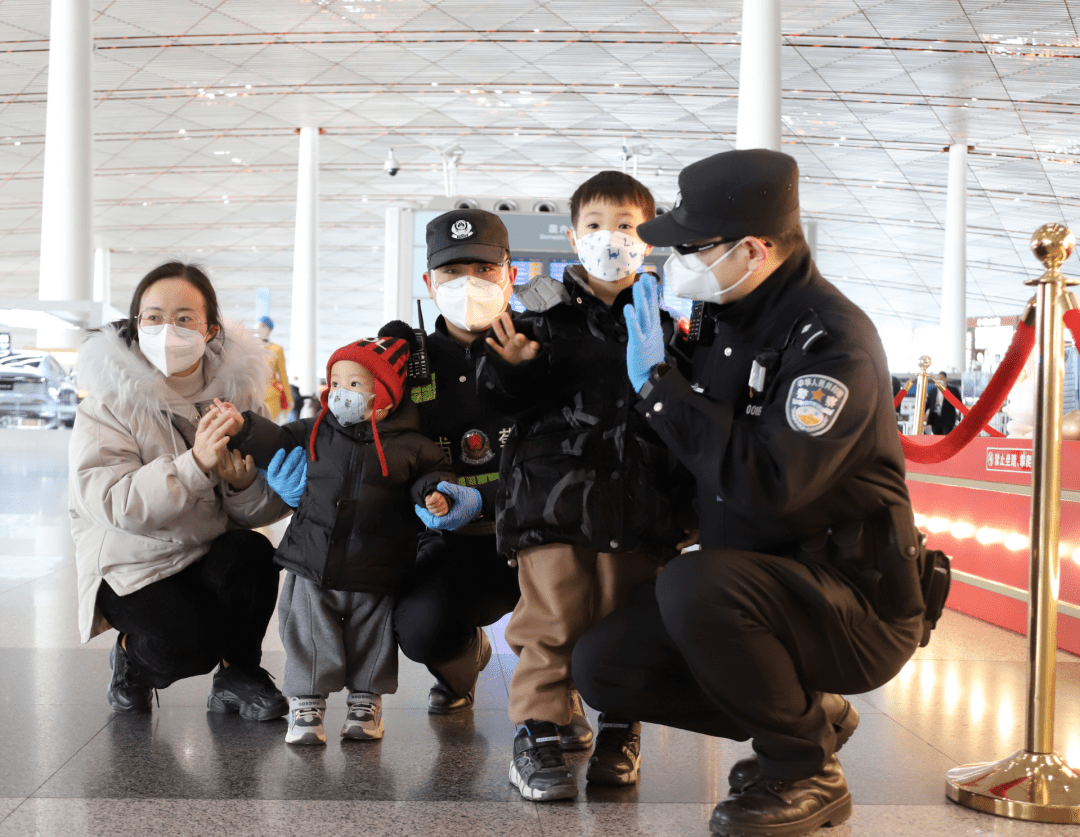 易问苹果版电信客户端:到机场未带身份证？北京可在线申办电子临时乘机身份证明